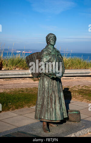 Nairn Hafen, Fischer Statue, Highland Region, Scotland, UK Stockfoto