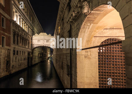 Die Seufzerbrücke in Venedig, Italien Stockfoto