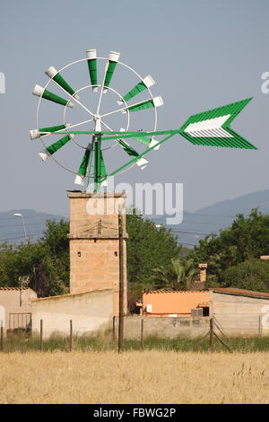 Typische Windmühle in Insel Mallorca, Spanien Stockfoto