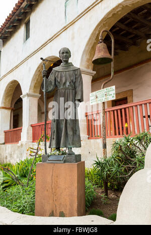 Statue von Pater Junipero Serra Santa Barbara Mission Stockfoto