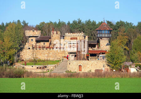 Mortka Burg - Mortka Schloss 01 Stockfoto