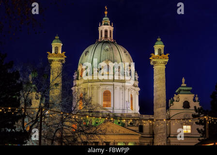 Wien Weihnachtsmarkt Karlsplatz - Vienna Weihnachtsmarkt Charles Square 04 Stockfoto