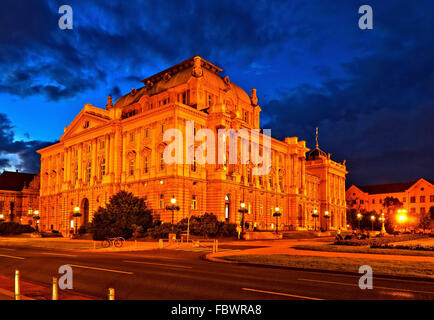 Zagreb Nationaltheater Nacht - Nationaltheater Zagreb Nacht 01 Stockfoto