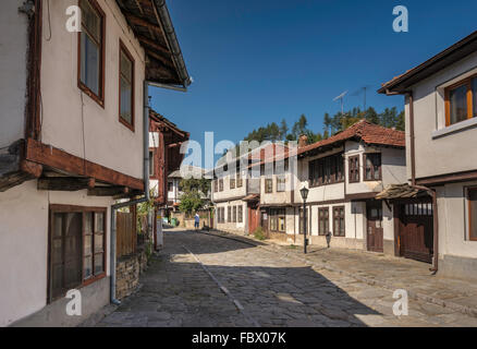 Historische Gebäude, Stil der bulgarischen Wiedergeburt, Petko Slaveykov Street in Trjavna, Bulgarien Stockfoto