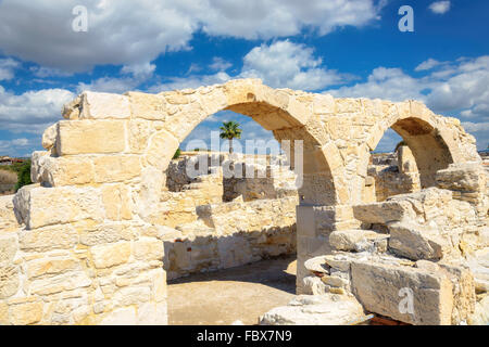 Alte griechische Bögen Ruine Stadt Kourion in der Nähe von Limassol, Zypern Stockfoto