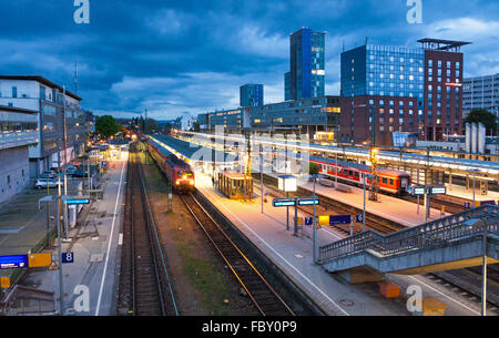 Freiburg Hauptbahnhof Bahnhof. Der Hauptbahnhof der deutschen Stadt Freiburg Im Breisgau Stockfoto