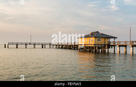 Angelsteg am Fort De Soto Insel county park Stockfoto