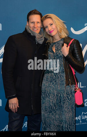 London, UK. 19. Januar 2016. Brendan Cole und Zoe Hobbs. Promis kommen auf dem roten Teppich für die London Premiere von Amaluna, die neueste Show des Cirque du Soleil in der Royal Albert Hall. Bildnachweis: Nick Savage/Alamy Live-Nachrichten Stockfoto