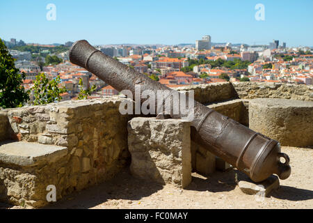 Kanone im Castelo de Sao Jorge, Lissabon Stockfoto