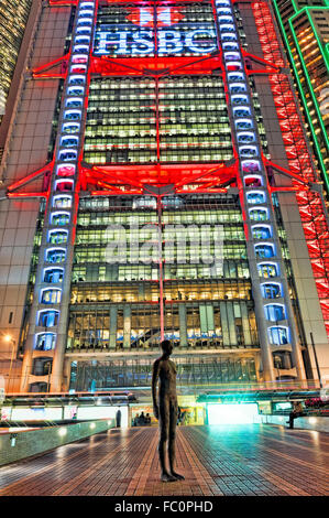 Antony Gormley Skulpturen in Central, Hongkong, China. Stockfoto