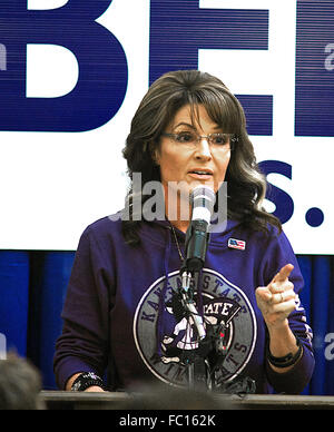 Unabhängigkeit, Kansas, USA, 25. Oktober 2014 Sarah Palin kündigt ihre Unterstützung für Senator Pat Roberts Credit: Mark Reinstein Stockfoto