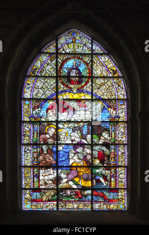 Glasfenster in der Kathedrale von Sevilla Stockfoto