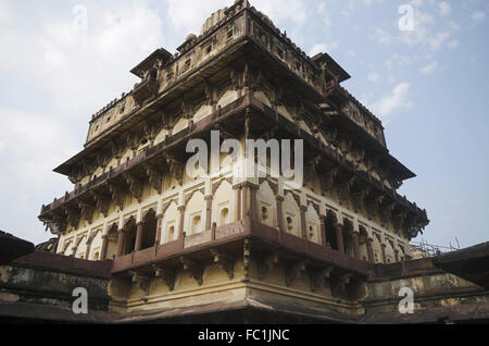 Innenansicht der Datia Palast. Auch bekannt als Bir Singh Palace oder Bir Singh Dev Palast. Datia. Madhya Pradesh. Indien Stockfoto