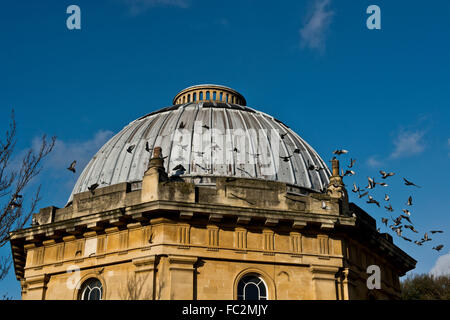 Das bescheidene gewölbte Kapelle im Friedhof Brompton Road. Erbaut im Jahre 1839 und im Stil der Basilika von St. Peter in Rom. Stockfoto