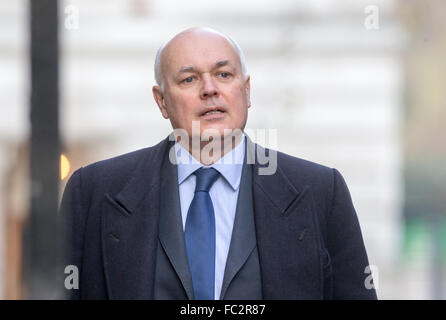 Iain Duncan Smith, Staatssekretär für Arbeit und Renten, kommt an Nummer 10 Downing Street nach einer Kabinettssitzung Stockfoto