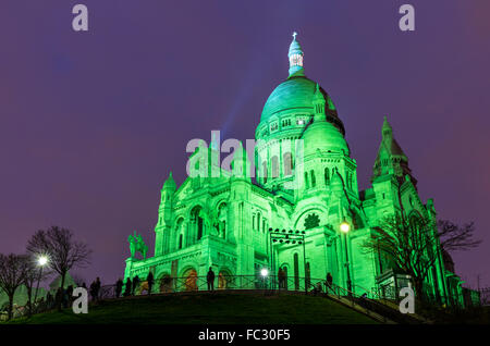 Sacre Coeur auf dem Montmartre, Paris bei Nacht Stockfoto