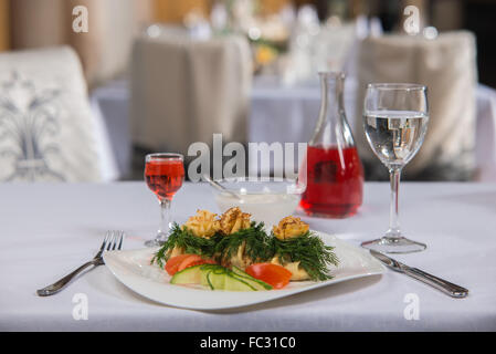 Georgische Fleischklößchen Khinkali genannt. Stockfoto