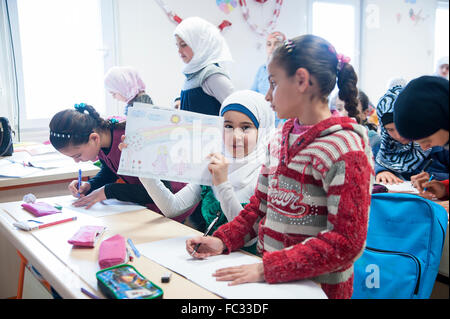 Türkei, KILIS: UNICEF Schule "School of Hope" für syrische Flüchtlinge. 1266 besuchen es in zwei Schichten. Stockfoto