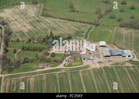 Eine Luftaufnahme eines Bauernhofs in Worcestershire, UK Stockfoto