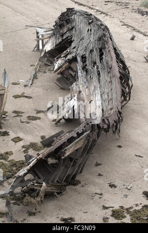 Skelett eines alten Schiffes nach Absturz Stockfoto