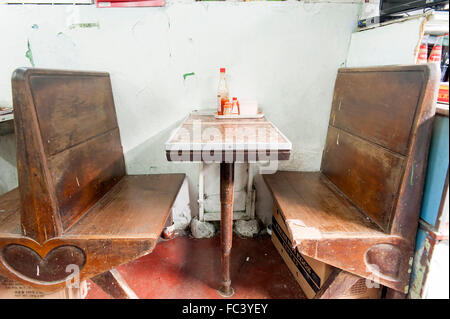 HONG KONG, CHINA 1. November 2016: A Hong Kong lokalen Stil alten Restaurant 'Cha Chaan Teng' Bedeutung Tee-Restaurant. Das Hotel liegt in Cha Stockfoto