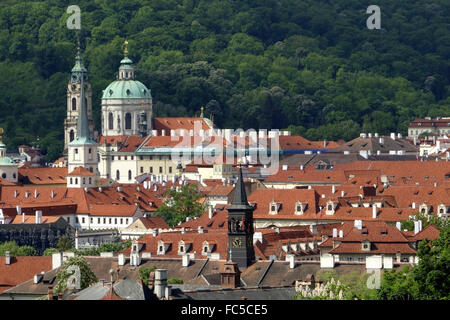 St.-Nikolaus-Kirche in Prag Stockfoto