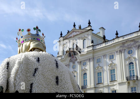 Palast des Erzbischofs in Prag Stockfoto