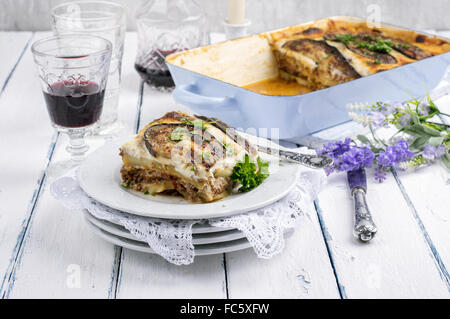 griechische Moussaka mit Hackfleisch Stockfoto