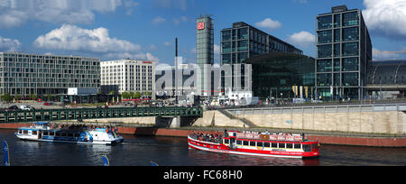 Berliner Hauptbahnhof, Fluss Spree Stockfoto