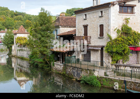 Fluss Dronne und Dorf, Brantome, Loiretal, Frankreich Stockfoto