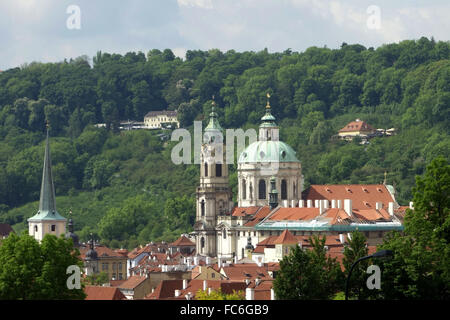 St.-Nikolaus-Kirche in Prag Stockfoto