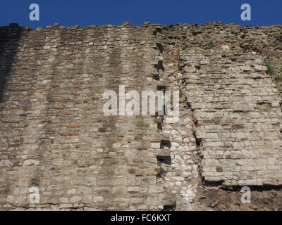 Römische Mauer in London Stockfoto