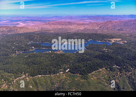 Luftaufnahme von Lake Arrowhead, California, Vereinigte Staaten Stockfoto