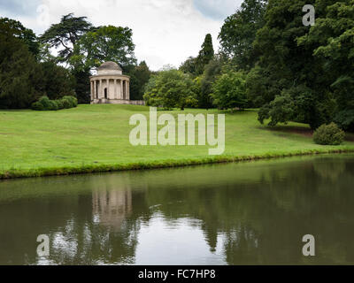 Die Tempel der alten Tugend, Stowe Landscape Gardens, Buckinghamshire, England, UK. Stockfoto