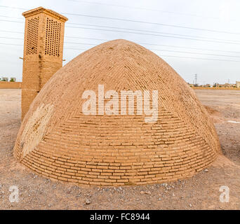 Turm des Schweigens - Zoroastrian Gebäude Stockfoto