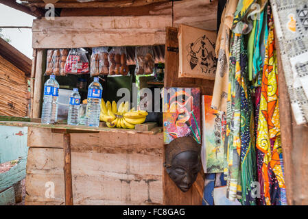 Verkauf von Obst auf der Straße, Jinja, Uganda, Afrika. Stockfoto