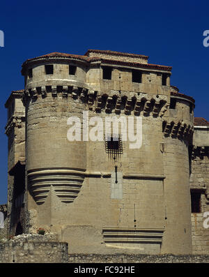 Spanien. Kastilien und Leon. Cuellar. Das Schloss der Herzöge von Alburquerque oder Cuellar Schloss. Gebäude in verschiedenen architektonischen Stilen zwischen dem 13. und 18. Jahrhundert (Gotik und Renaissance-Stile). Stockfoto