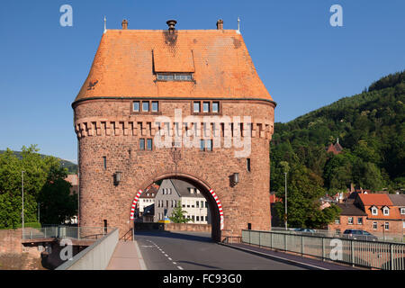 Brücke-Tor auf einer Brücke über den Fluss Main, Miltenberg, Franken, Bayern, Deutschland, Europa Stockfoto