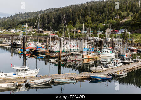 Königin Charlotte Stadthafen, Bärenfell Bay, Haida Gwaii (Queen Charlotte Islands), Britisch-Kolumbien, Kanada, Nordamerika Stockfoto