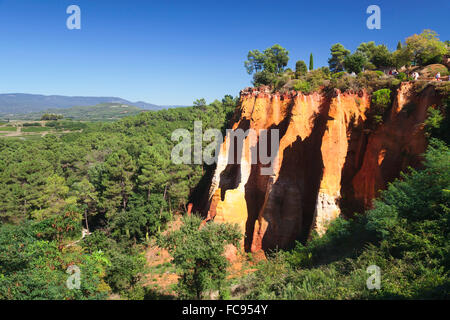 Les Sentiers des Ocres, ockerfarbenen Felsen, Roussillon, Provence, Provence-Alpes-Cote d ' Azur, Südfrankreich, Frankreich, Europa Stockfoto