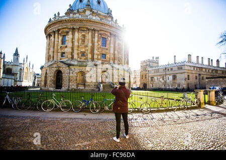 Radcliffe Camera von St.-Marien-Kirche, Oxford, Oxfordshire, England, Vereinigtes Königreich, Europa Stockfoto