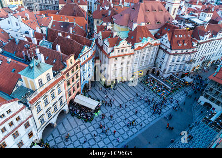 Blick hinunter auf UNESCO-Weltkulturerbe, Altstädter Ring, Prag, Tschechische Republik, Europa Stockfoto