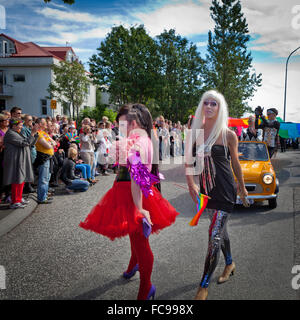 Drag-Queens in der Gay Pride Parade, Reykjavik, Island Stockfoto