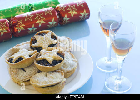 Mince Pies und Sherry Stockfoto