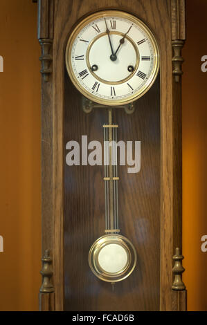 Alte antike Uhr Stockfoto