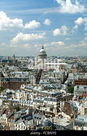 Anzeigen von Paris Notre Dame Kathedrale (Pantheon in Ferne), Paris, Frankreich Stockfoto