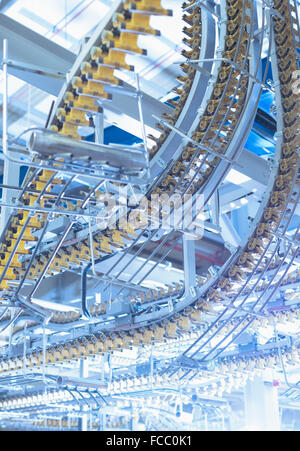 Wicklung der Druckmaschine Förderbänder overhead Stockfoto