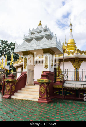 Shan-Pagode in Wat Fah Wiang In Wianghaeng Chiangmai Thailand Stockfoto