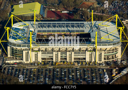 Antenne-anzeigen, Signal Iduna Park Dortmund, Westfalenstadion Dortmund, erste Bundesliga, Fußballstadion, Sonnenkollektoren Stockfoto