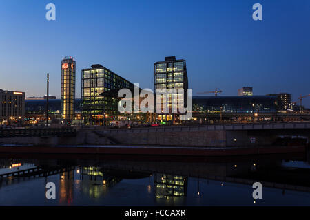 Berlin, 21. Januar 2015: Berliner Hauptbahnhof (Hauptbahnhof) die größte und Bahnhof Europas. Stockfoto